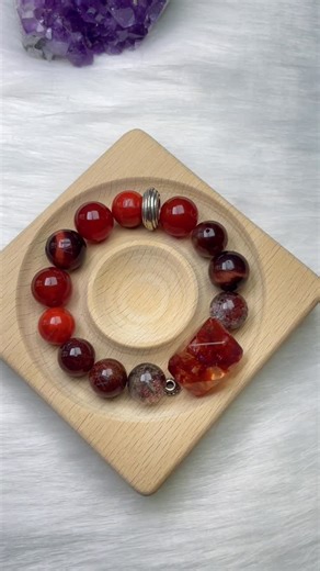 Dare to Mystic · Crystal Jewelry on Instagram: "Make this bracelet with me ✨ All beads & tools come in one simple kit 🛒💗 Easy to make, cute to wear, perfect for gifting 💛 Link in bio.#crystals #bracelet #healingcrystals #jewlery #diy #handmade #fyp #asmr"