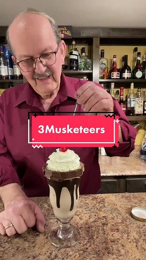 #Inverted #milkshakemondays #milkshake #icecream #chocolate