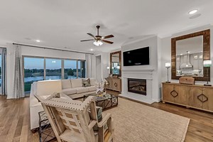 Life in Bonterra is looking pretty sweet! The Taylor Morrison Houston new Cumberland model is just one of the ways our 55+ community is living it up! 😍 #crosscreektexas #crosscreekranch #CCRliving https://www.crosscreektexas.com/bonterra | Cross Creek Ranch by Johnson Development