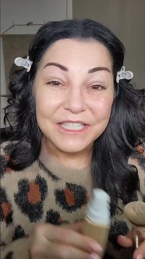 easy application, flawless finish #lorealparis #makeup #foundation