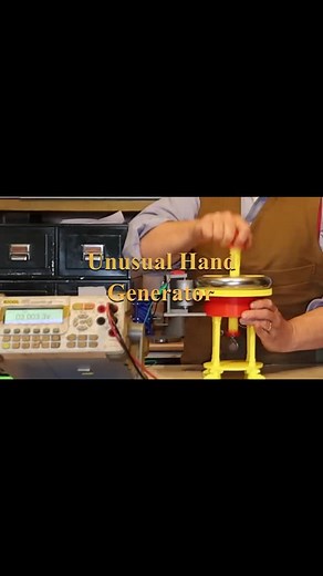 How to build a unusual hand generator #energy #generator #simple #electricity #engineering #engineer #diyproject #diy #foryou #battery #thinkingntinkering