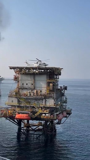 🚁🌊 Petroleum Engineering | Petroleum Engineering