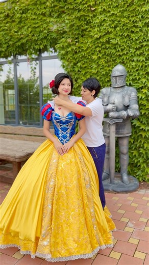 #Backstage ❤️✨#snowwhite #cinderella #disneyprincess #cosplay #dressup #disneycosplay #frozen