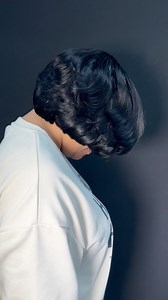 8K views · 226 reactions | Middle Part Bob W/ Layers‍♀️ #quickweave #quickweavebob #weavecap #bob #middlepart #bobstyle #phillyhairstylist #phillyhair #phillyhaisalon #phillyhairstyle #stylesbyejay | Erica Jones Foster | Facebook