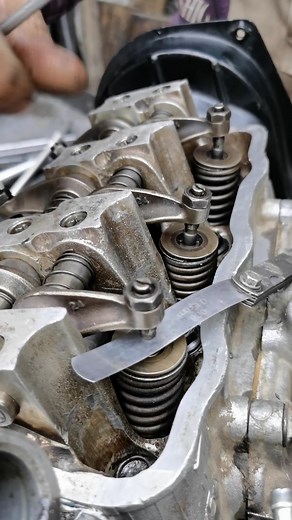 1.2M views · 10K reactions | how to engine tapped setting tappedclearince #Restoration #engine #suspension #repairing #how #gear #rebuild #repair #truck #workshop #mechanic | Vehicle's Restoration | Facebook