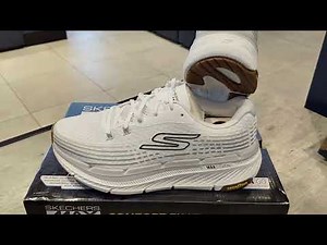 Skechers max cushion/ Best runing shoes /