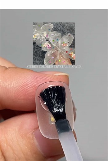 3D Nail Art Tutorial: Stereo Colored Crystal Flowers