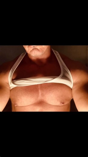 Muscle Dad (@muscle.papi7)’s videos with La Jumpa - Arcángel & Bad Bunny