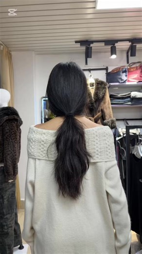 2 pcs woolen set. Free size. 3 colors available. #viralvideo #creatorsearchinsights