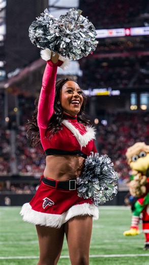 Atlanta Falcons Cheerleaders on Instagram: "Warm wishes and holiday kisses, from AFC💋✨ 🎥: @art.morrison #123afc | #atlantafalcons | #nflcheerleaders"