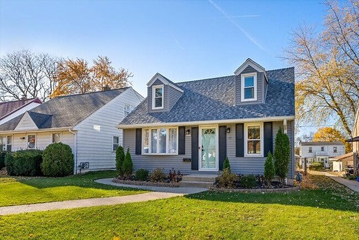 Milwaukee WI Houses for Rent - 143 Homes | Apartments.com