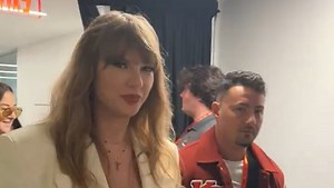 Who is Taylor Swift's bodyguard? A closer look at the singer's shadow