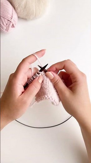 DROPS Brushed Alpaca Silk 01 + DROPS Daisy 06