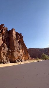 Ennedi plateau, Chad 🏜️🇹🇩 Hidden wonder of Chad, the magical Ennedi Plateau Where the desert meets art, nature's masterpiece in the heart of Chad Merveille cachée du Tchad le magique Plateau de l’Ennedi Là où le désert devient une œuvre d’art, un chef-d’œuvre de la nature au cœur du Tchad #Chad #africa #travelafrica #life #unescoworldheritage #usa #world | Muhammad Hussaini