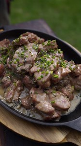 18K reactions · 12K shares | Si las Mollejas ya nos vuelven locos imagínense si están preparadas de esta manera. ¡Belleza! ¡Gracias Victoria Cocina Cast Iron por hacer posible este recetón! Victoria Cookware | Locos X el Asado | Facebook