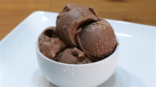 How to make chocolate ice cream | Easy chocolate ice cream recipe in a bag no eggs