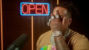 Finesse2Tymes Performs "Back End" Live