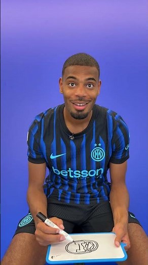 Art class: logo edition 🖌️🖤💙 #Shorts