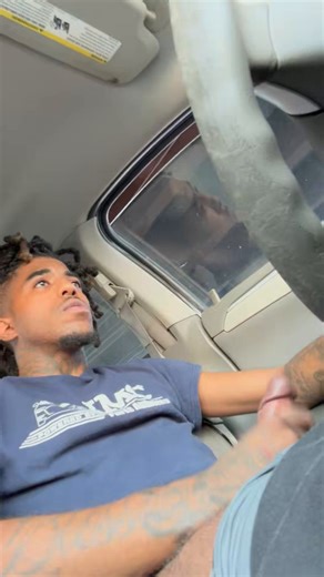 RT @rayyy_3x: Fresh off work… had to let a nut out on the road 💦🚛 Should I pull over next time or keep drivin’?