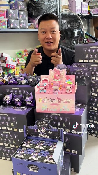 Mô Hình Melody và Kuromi: Set 6 Melody và Set 8 Kuromi Đẹp Mắt