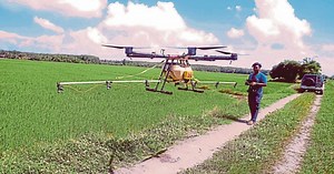 Memperkasakan pertanian moden melalui penggunaan teknologi terbaharu | Harian Metro