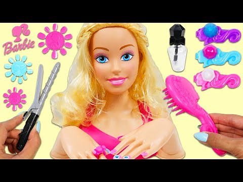 Barbie Stylin Head Playset with Real Color Changing Nails!