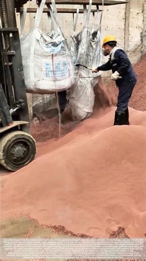 Forklift unloading process of copper powder