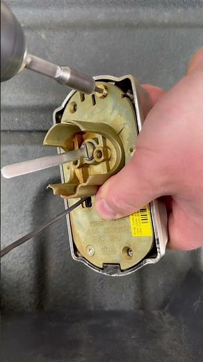 Rekeying and Installing a Schlage BE365