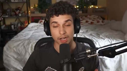 One of the BEST Bruno Mars Covers | Gabriel Silva