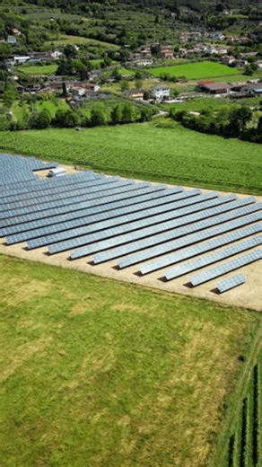clip-4004585857-solar-panels-grape-rows-italian-farmland-drone
