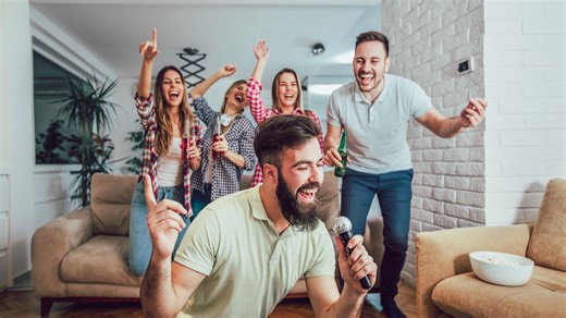 Las mejores páginas de karaoke online para cantar en casa en pleno 2023
