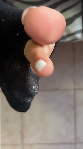 Feet growing Gabriela