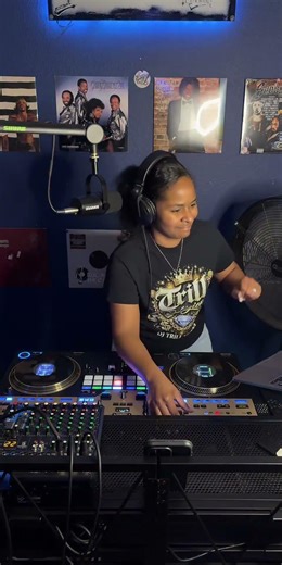 I love when my music connects #vibes #rnb #newmusic #feelgoodmusic #fyp