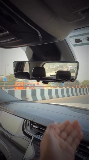 Deepak on Instagram: "Jeep Grand Cherokee Digital IRVM Looks So Realistic 🔥 #jeep #jeepindia #jeepcars #features #grandcherokee"