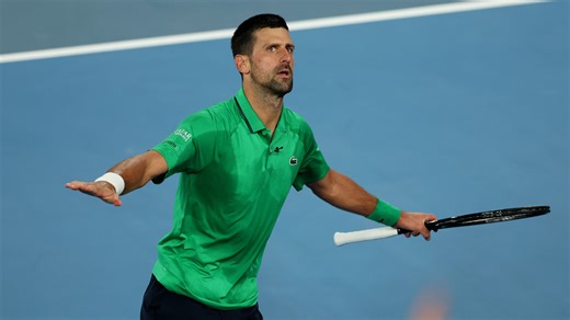 بالفيديو.. ديوكوفيتش يتحول إلى عازف كمان | كووورة