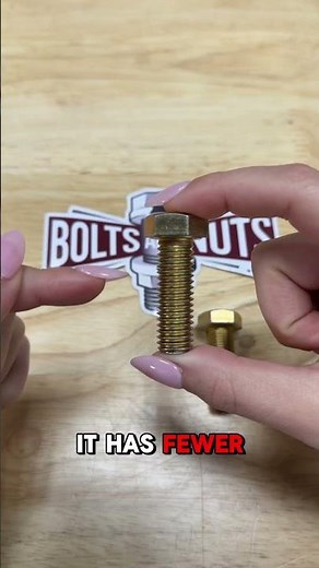 Do you know the difference between coarse and fine threaded bolts? #tools #hardware #construction
