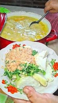 LONTONG VEGETABLE SALAD WITH SPICED COCONUT