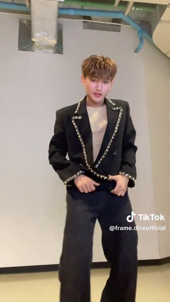 น้องเฟรม Dice ท่าเต้น