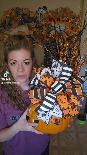 It's freakin bats! #halloween #pumpkin #witches #bats #itsfreakinbats #spookyseaon | Southern Owls