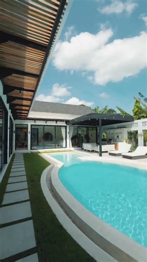 10K views · 161 reactions | Pretty? Absolutely. Profitable? Even...