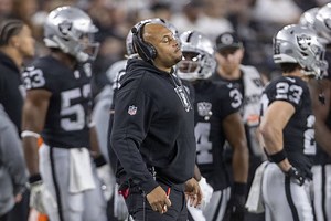 Raiders undeterred by long travel delay: ‘These guys didn’t blink’