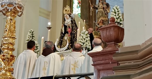 Vídeo | La Virgen de la Esperanza, coronada en San Fernando