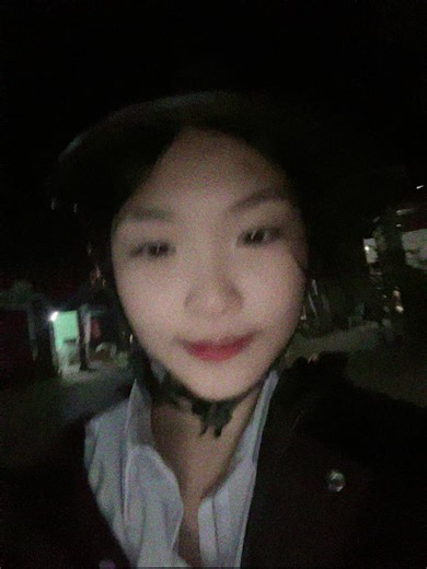 Video của Fb Ng Thuỳ Huyền Trang (@thuytrang_814) với bản nhạc nhạc nền - H U Y D U C 🍁 - FB:Huy Ank 🐻‍❄️🎋