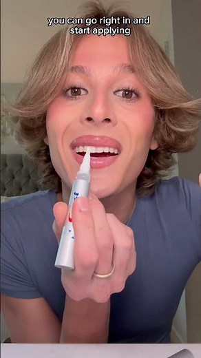 How I get my white teeth on the go using the NEW@Crest #3DWhitePen#CrestPartner #CrestRealityCheckup