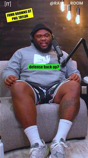 LOL NFL Defensive Players On When The Offense Can't Move The Ball #nfl #shorts #browns Phil Taylor