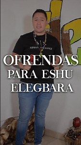 ✨ Ofrendas para Eshu elegbara ✨ Si deseas que eshu elegbara te ayude a abrir caminos y traerte prosperidad, estas son cinco ofrendas sencillas que puedes ofrecerle: eku eya awado – para la abundancia: maíz tostado, pescado ahumado y la deliciosa fruta guayaba 🍃🌽🐟 Coco partido – simboliza frescura y equilibrio 🥥 Flores – para dar vida y color a tu ofrenda 🌸 Itaná – una herramienta para iluminar el camino y atraer la claridad 🌟 Tabaco – tradicionalmente usado para el acto de fumar y pedir po