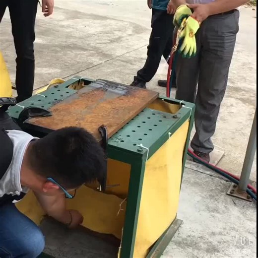 Fiberglass Fireproof Fire Blanket for Welding Protection Thermal Insulation with Retardant Cover and Brass Grommets