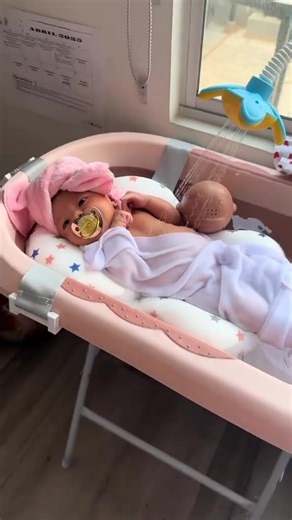 Encuentra esta bañera en tu tienda Baby Diapers, calle Castillo número 64 frente a Only Party y esquina Caribe, San Francisco de Macorís, 809-588-5091, con envío disponible la puerta de tu casa