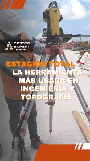 La estación total es una de las herramientas más usadas en ingeniería y topografía 👷‍♂️📍. Aquí ves cómo se arma en el trípode, cómo se nivela con tornillos calantes y cómo mide ángulos y distancias para calcular coordenadas y hacer replanteo de ejes, cotas y alineaciones con alta precisión 🔭📏✨. #topografía #estacióntotal #construccion #ingenieríacivil #surveying #totalstation #civilengineering #fblifestyles | Design Expert