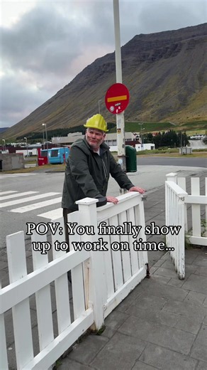 idksterling TikTok: POV — You finally show up to work on time